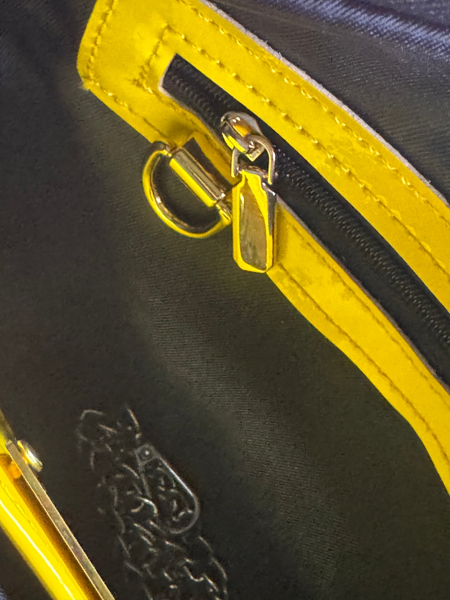 Hand Dyed Fox Bag - Drop Nº01